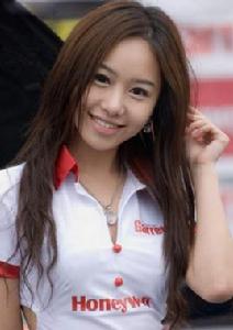 藤崎彩花 藤崎彩花