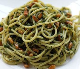 松子青醬意大利麵 松子青醬意大利麵