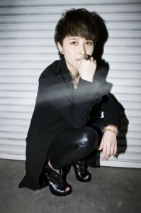 厲娜[中國內地流行樂女歌手、影視演員]