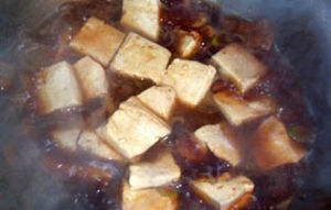 木耳核桃燉豆腐 木耳核桃燉豆腐