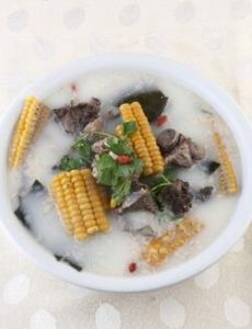 海帶玉米肉骨茶 海帶玉米肉骨茶