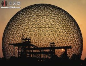 富勒和Sadao為1967年世博會設計的美國館，蒙特婁。   攝影：BognárTibor/Corbis,1998