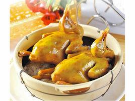 鹽焗乳鴿 鹽焗乳鴿