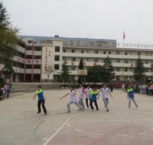 蝦子中學 蝦子中學