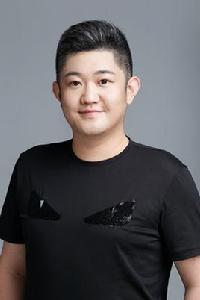 周凌[圍爐音樂會製作人、總導演]