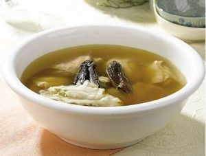 鱒魚蔬菜湯