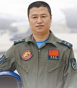 曹振忠[空軍八一飛行表演隊飛行大隊長]