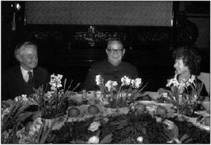 1977年2月23日 1977年2月23日