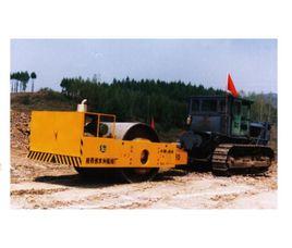 拖式壓路機 拖式壓路機