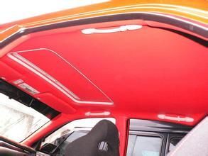 活動頂蓬轎車 活動頂蓬轎車