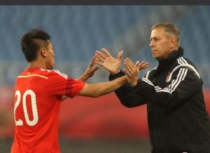 佩式國足 佩式國足