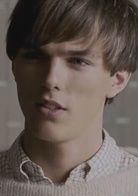 尼古拉斯·霍爾特