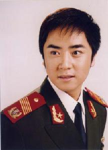 劉陽[中國人民解放軍軍樂團青年男歌手]