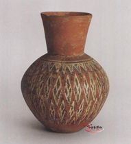 彩陶菱紋網紋壺 彩陶菱紋網紋壺