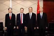 俄羅斯副總理阿爾卡季&middot;德沃爾科維奇出席文化中心活動