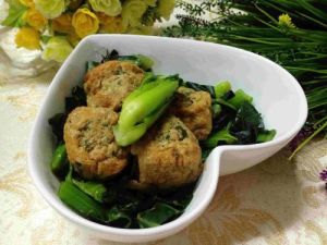 牛筋丸油豆腐炒圓白菜