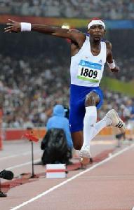 菲利普斯·伊多武 菲利普斯·伊多武