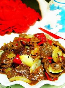 黑椒洋蔥爆牛柳 黑椒洋蔥爆牛柳