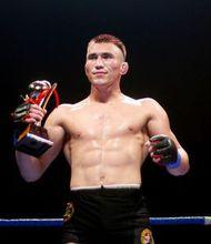 居馬別克&middot;吐爾遜獲獎