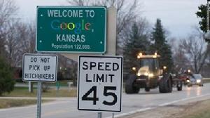 原托皮卡市的路標也改為了“歡迎來到堪薩斯州谷歌市”