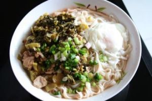 肉絲雪菜雞蛋面 肉絲雪菜雞蛋面