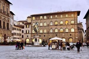 紳士廣場 紳士廣場