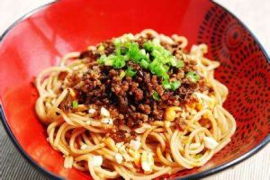 香辣麻醬拌麵 香辣麻醬拌麵