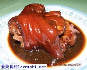 鹵豬肘 鹵豬肘