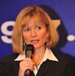 凱倫·昆多思 凱倫·昆多思