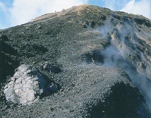 帕里庫廷火山