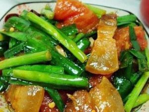臘肉番茄炒韭菜 臘肉番茄炒韭菜