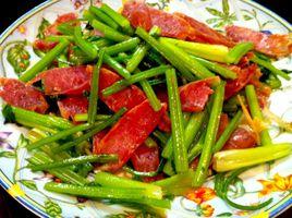 芹菜炒臘腸 芹菜炒臘腸
