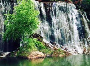 青龍潭旅遊風景區