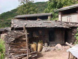 恩烈上村 恩烈上村