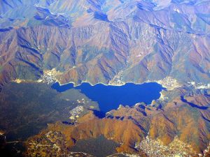 富士山下西湖的左側即為青木原一部份