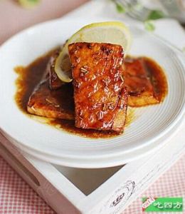 迷迭香醬汁三文魚 迷迭香醬汁三文魚