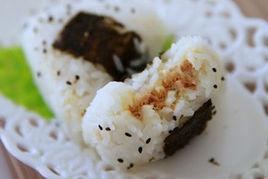 鮪魚飯糰 鮪魚飯糰