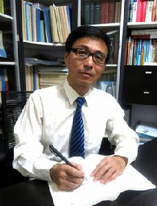 張斌[東華大學教授]