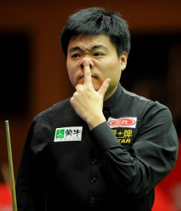 丁俊暉搞怪動作