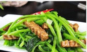 乾豆腐炒菠菜 乾豆腐炒菠菜