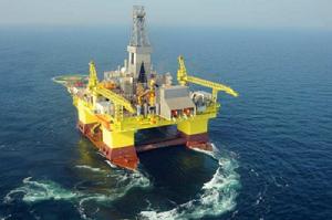 半潛式鑽井平台 半潛式鑽井平台