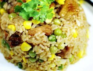 彩蔬燴雞油飯 彩蔬燴雞油飯