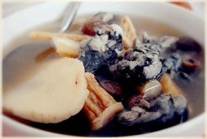 參芪淮山烏雞湯 參芪淮山烏雞湯