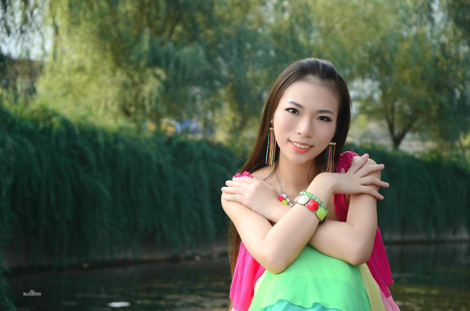 晏敏敏七彩仙女裙照