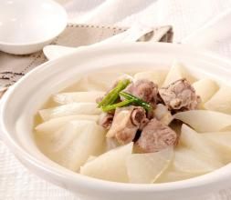 排骨蘿蔔湯