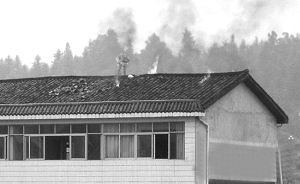 鍾家拆遷自焚事件