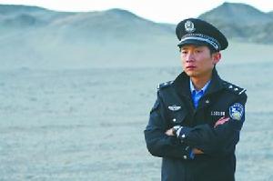 電影《無人區》中飾演王警官