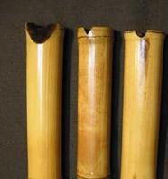 從左到右依次為尺八，南簫，簫