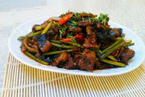 蒜苔鱔魚 蒜苔鱔魚