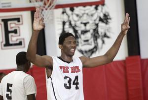 高中時期的艾比德